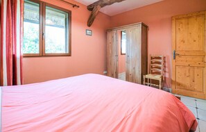 3 bedrooms, travel cot, free WiFi, bed sheets - Amazing home in Hattenville with WiFi (Hattenville)