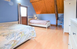 3 chambres, lit parapluie, Wi-Fi gratuit, draps fournis