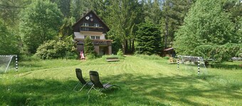 Romantic forest house "Lucas" with a beautiful garden and sauna 