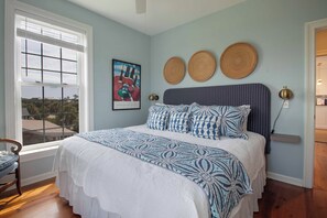 3 habitaciones, tabla de planchar con plancha, wifi y ropa de cama 