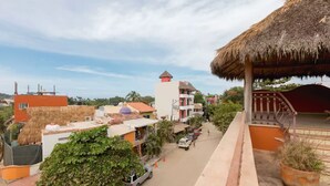 Unclassified image, 4 of 18, button - Casa Miramar (Sayulita)