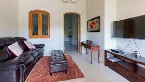 Unclassified image, 5 of 18, button - Casa Miramar (Sayulita)