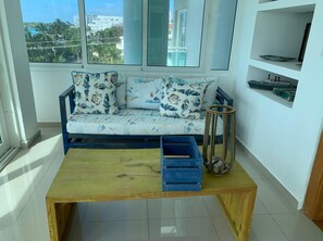 Living area - New 2B/2B 401C Ocean View (Boca Chica)
