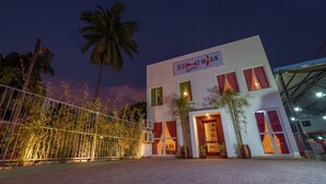 Mặt tiền nơi lưu trú