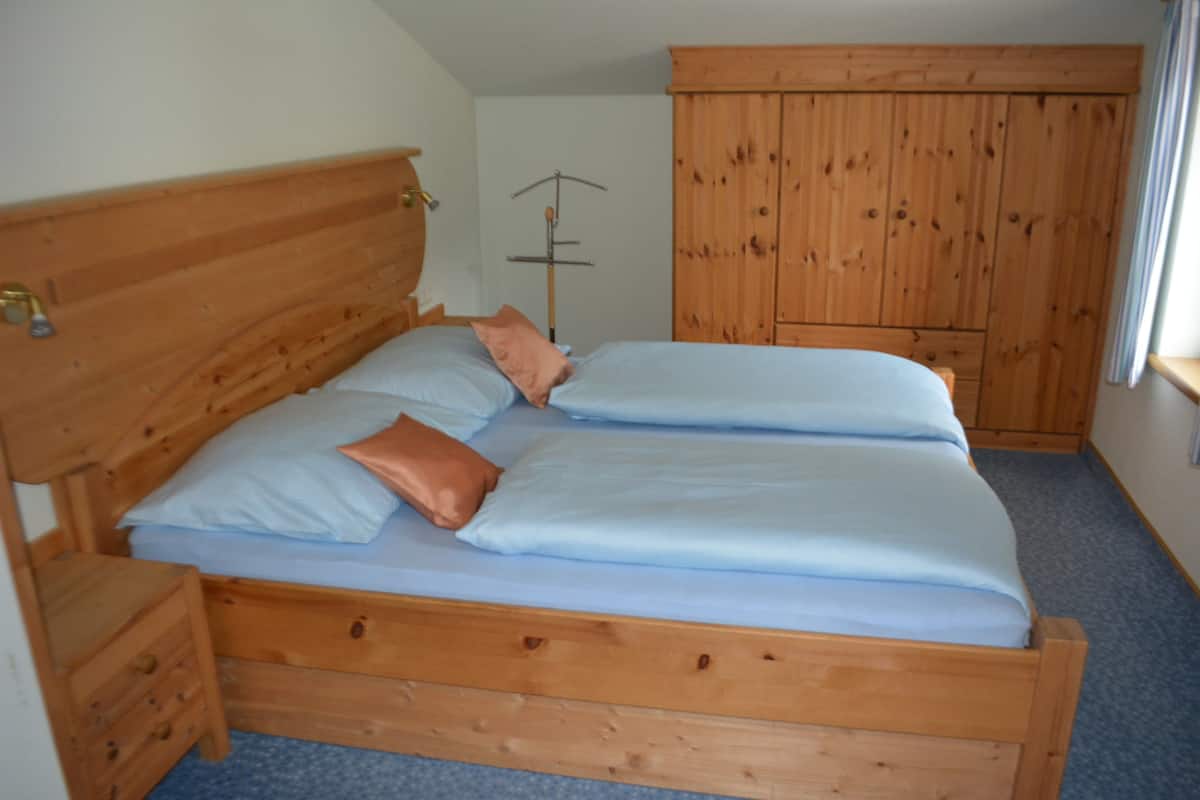 Apartment, 1 Queen Bed with Sofa bed, Balcony, Mountain View | In-room safe, free cots/infant beds, free WiFi