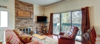 Remontoitu huoneisto w / jaettu uima-allas ja tennis - kävellä polkua!