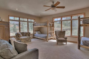 4 soveværelser, strygejern/strygebræt, gratis Wi-Fi, sengetøj