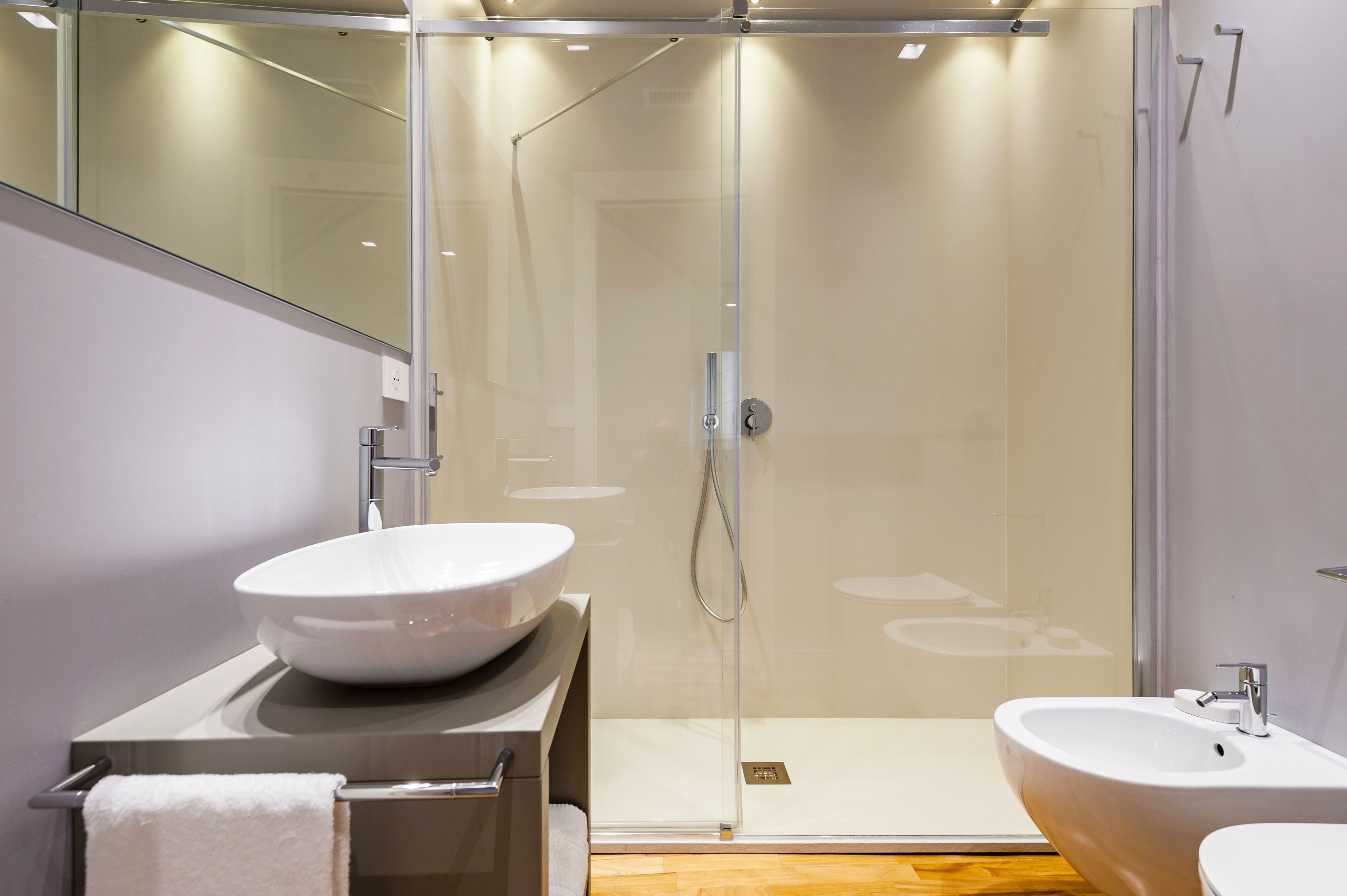 Apartment, Multiple Beds | Bathroom | Deep soaking tub, free toiletries, hair dryer, bathrobes