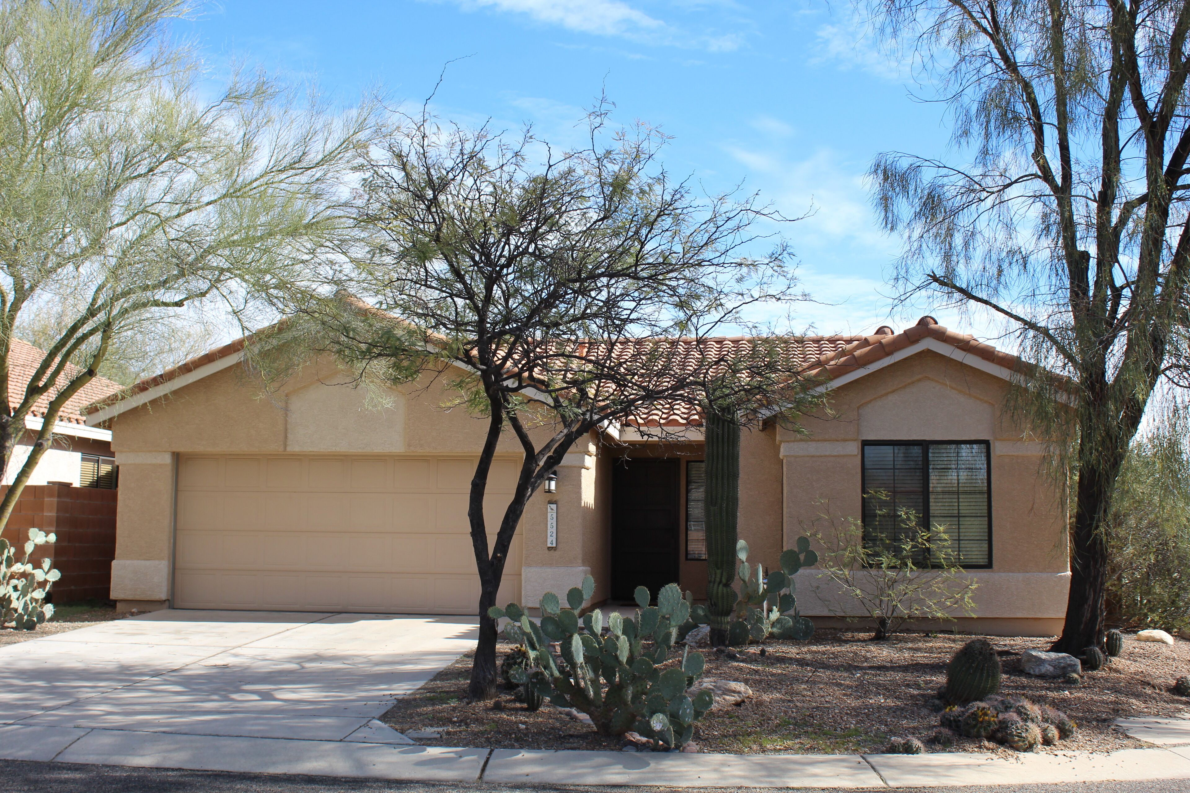 Wake to Catalina Mountain Sunrises...Your Place to Relax, Renew, and Explore