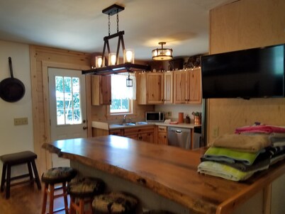 WARRENSBURG LOG CABIN