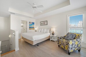5 bedrooms, iron/ironing board, free WiFi, bed sheets - Sundancer, East. Beachfront 5BR Pool! PERFECT location. 😎 (Gulf Shores)
