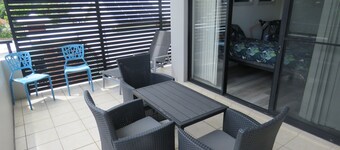 KOKO'S - THREE BEDROOMS, SPA BATH, MODERN