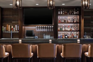 3 Bars/Lounges