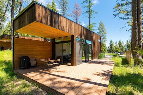 The Blackfoot at Stoner Creek Cabins