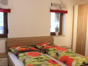 2 bedrooms, in-room safe, travel cot, WiFi - Vacation apartment Blumenwiese - Preuschens Hof (Egloffstein)