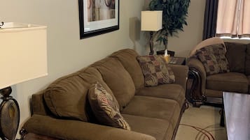 Smart TV, Netflix, streaming services