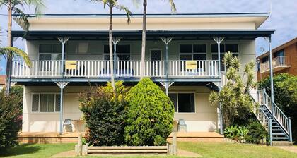 CABENAY UNIT 3 - VIEWS ACROSS THE PARK