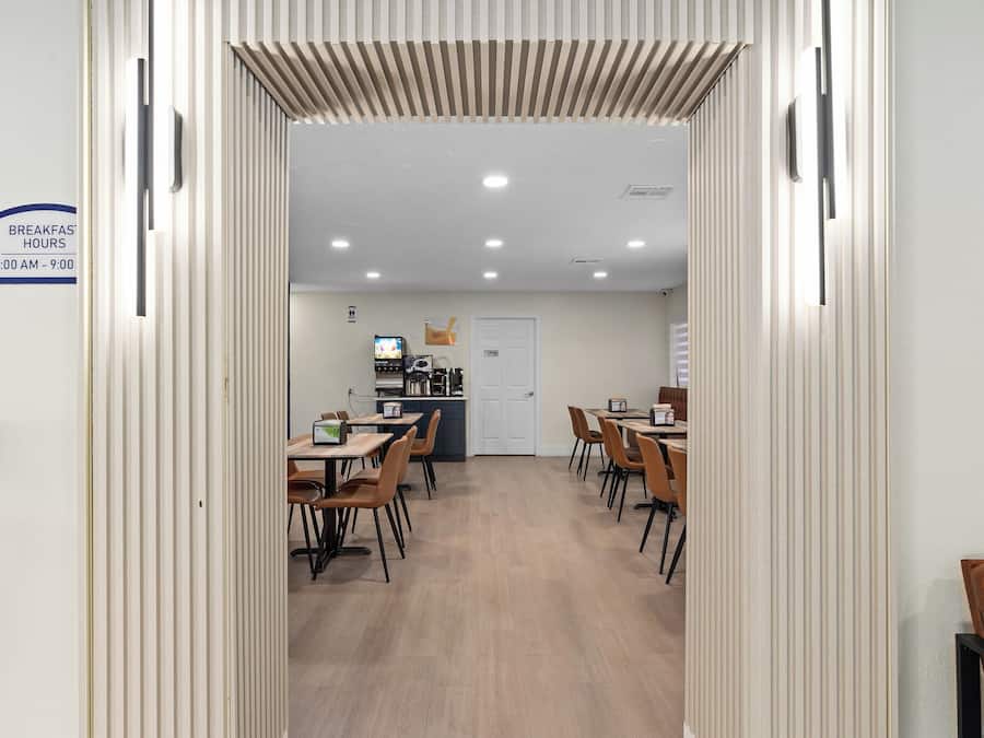 Free daily continental breakfast