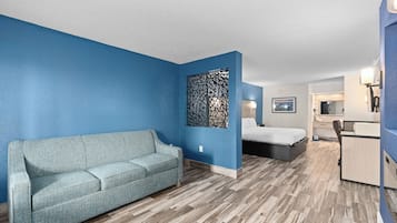 Studio Suite, 1 King Bed, Non Smoking