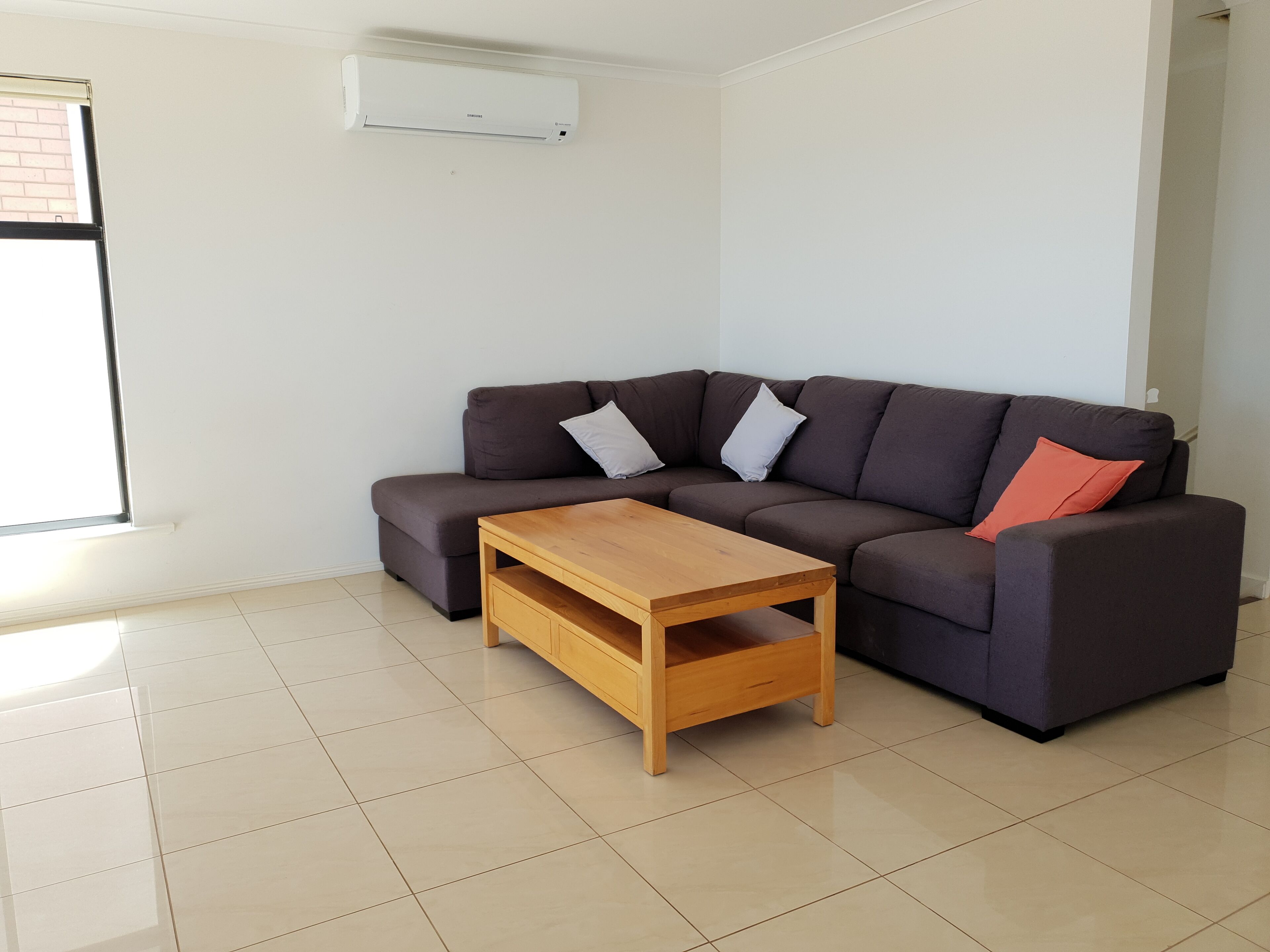 South Shores Pt Hughes — image 9