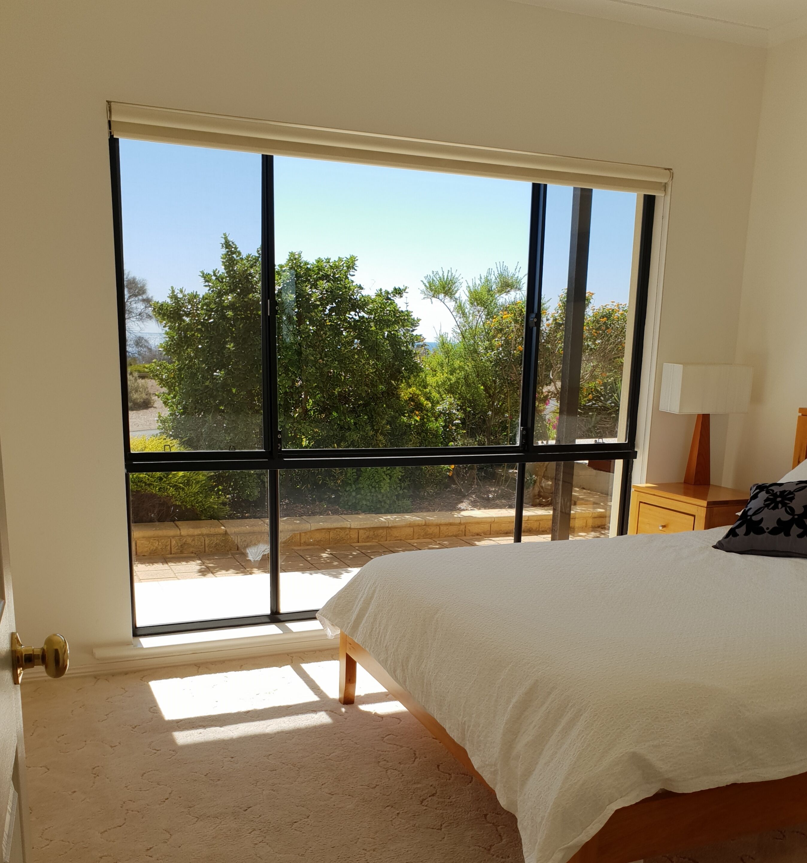 South Shores Pt Hughes — image 11