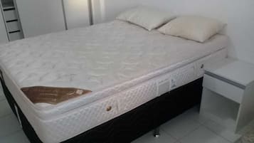 Wi-Fi de cortesia, roupa de cama