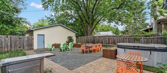 NE Arts/BrewHouse; Amazing location, hot-tub, pool table, local art