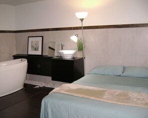 Standard Double Room, 1 Queen Bed | Hypo-allergenic bedding, pillow-top beds, soundproofing - Zen Retreat (San Juan)