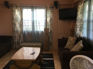 TV - Bon Accord Beaulieu , an ideally located two bedroom apartment (Tobago)