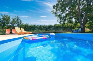 Piscine extérieure