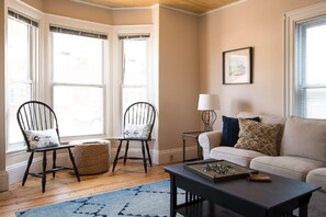 Smart TV -  Willard Beach Neighborhood-Close to all Southern Maine has to offer! (South Portland)