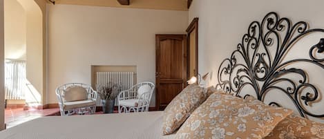 1 slaapkamer, een strijkplank/strijkijzer, reisbedje, gratis wifi