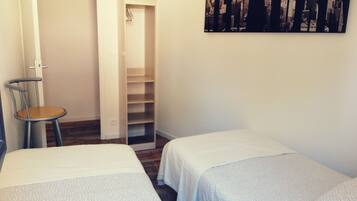 2 chambres, fer et planche Ă repasser, Wi-Fi gratuit, draps fournis