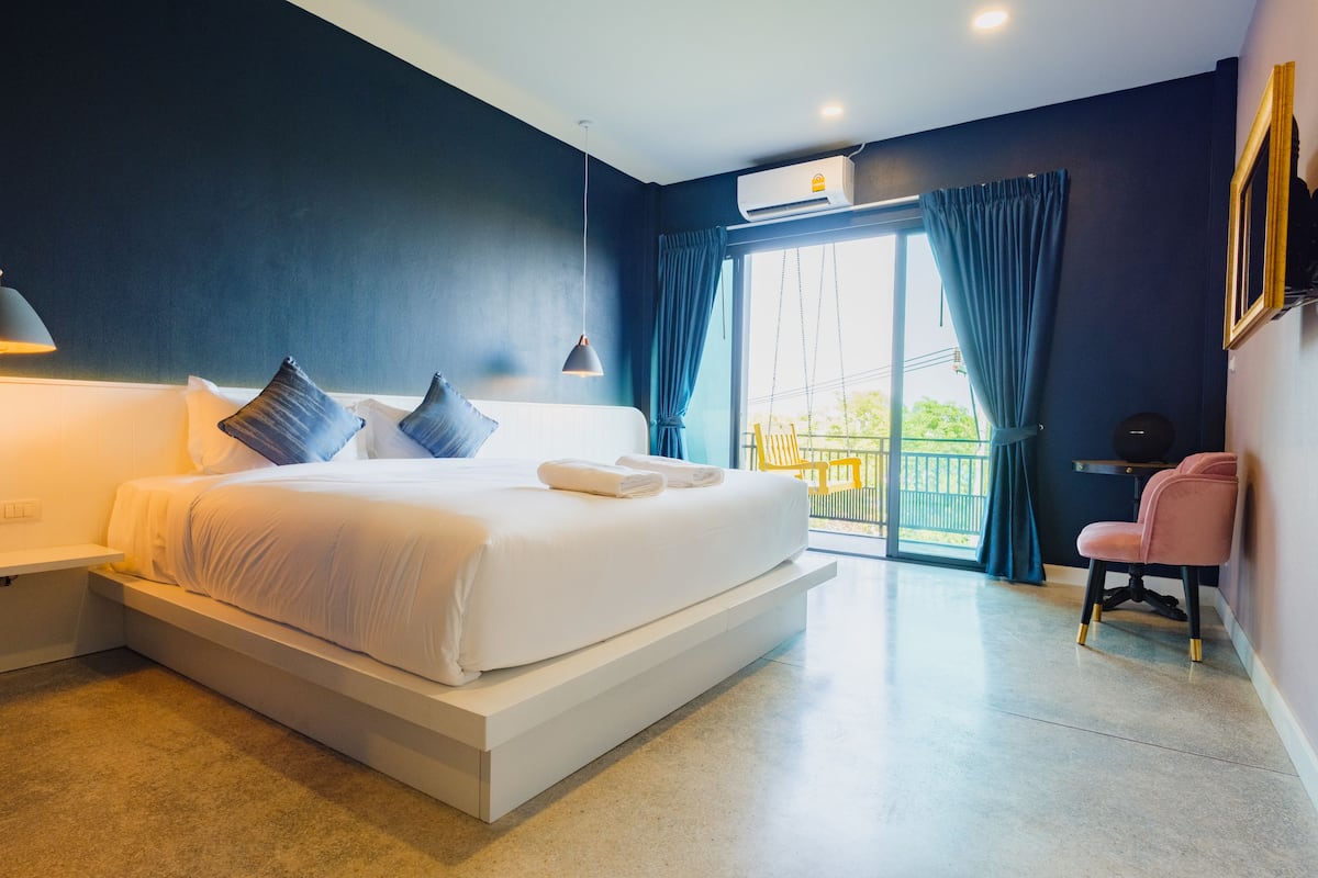 Minibar, blackout curtains, rollaway beds, free WiFi