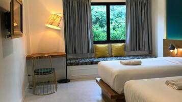 Minibar, blackout drapes, rollaway beds, free WiFi