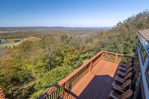 Property grounds - Sky Ridge - 1901 Mountainside Road
Sky Ridge - Stunning Mountain Top Views, Hot Tub (Davis)