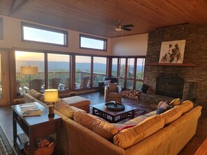 TV, fireplace, video-game console, DVD player - Sky Ridge - 1901 Mountainside Road
Sky Ridge - Stunning Mountain Top Views, Hot Tub (Davis)