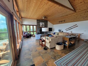 TV, fireplace, video-game console, DVD player - Sky Ridge - 1901 Mountainside Road

Sky Ridge - Stunning Mountain Top Views, Hot Tub (Davis)