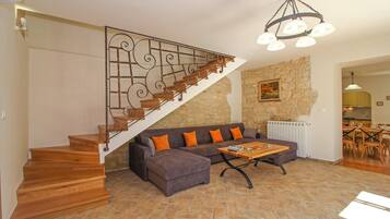 Televisio, DVD-soitin, stereot