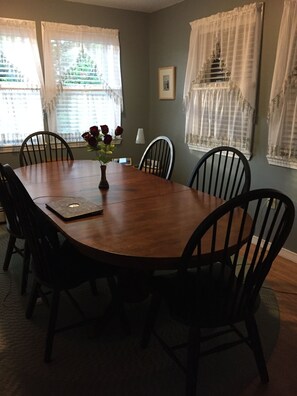 Dining - A Family-Friendly, Pet-Friendly home on MDI - $1800/wk  (Mount Desert)