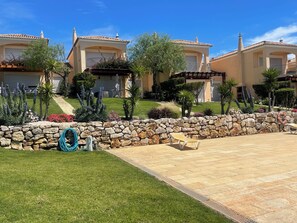 Property grounds - Town House in Gale, Evaristo Beach, Algarve (Albufeira)