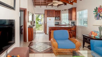 Smart TV, DVD player