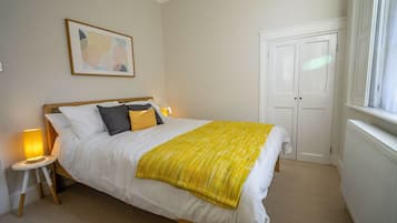 1 bedroom, iron/ironing board, Internet