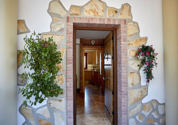 Interior - Apartment with pool and spectacular views, ideal for families (IZNAJAR)