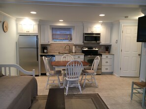 Fridge, microwave, oven, stovetop - Cozy Studio in Long Beach / EAB (East Atlantic Beach)