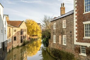 Exterior - Riverside City Loft Apartment - sleeps 2 guests  in 1 bedroom (York)