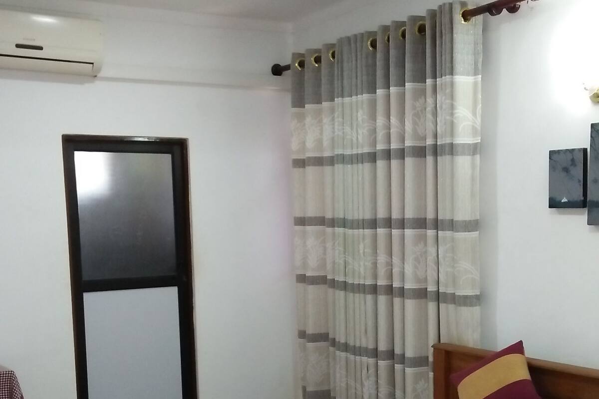 Blackout curtains, soundproofing, iron/ironing board, bed sheets