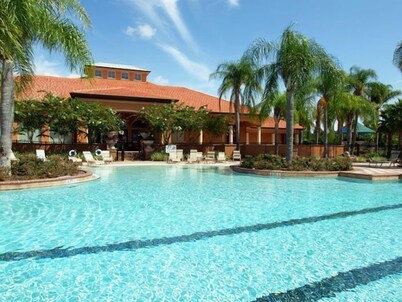 Family friendly villa with no rear neighbors at pool deck facing south and west.