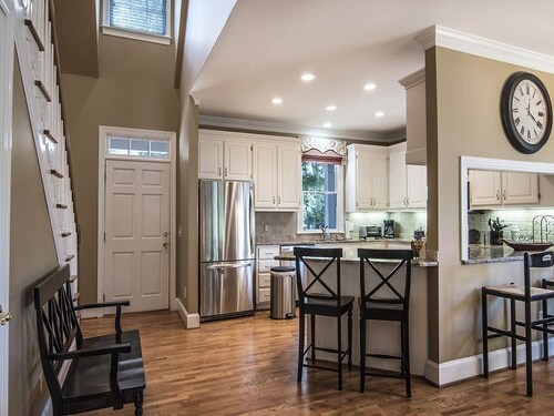 Marina Cottage @ Reynolds On Lake Oconee inside & near Ritz Carlton