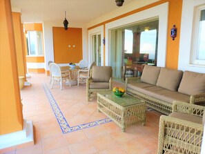Outdoor dining - luxury villa for 8 persons with private pool, panoramic views, WIFI (Manilva)
